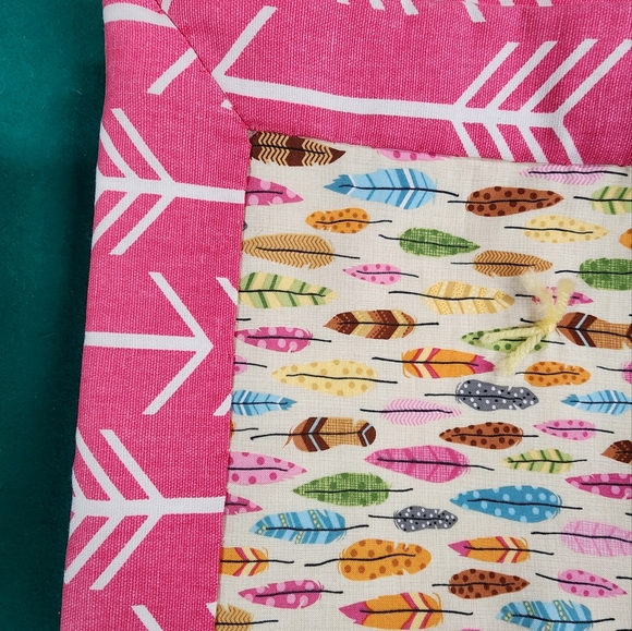 Hand sewn tack and pull style baby blanket - Picture 3 of 3